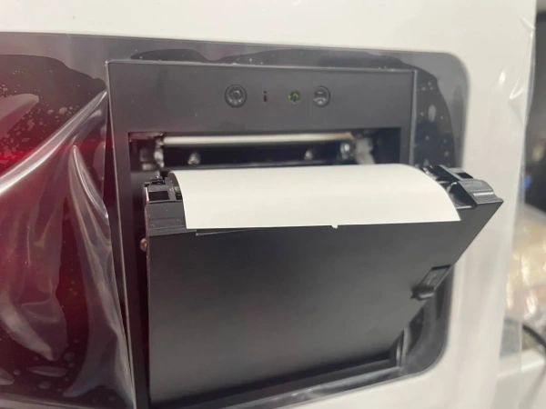 21.5" S300 KIOSK + на стену(i5/8Gb/128SSD) CPU i5 3317U 1,7GHz/8Gb ОЗУ/128GB SSD/1 USB/2D/80 мм/WiFi  - торговое оборудование.